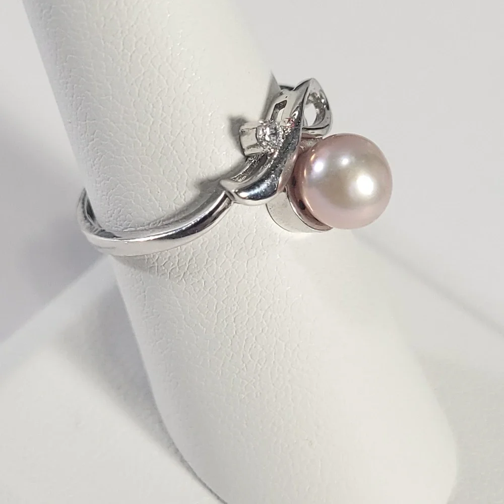Sterling Silver Mauve Pearl Ring Women Size 6.75 Silver Infinity CZ Accent